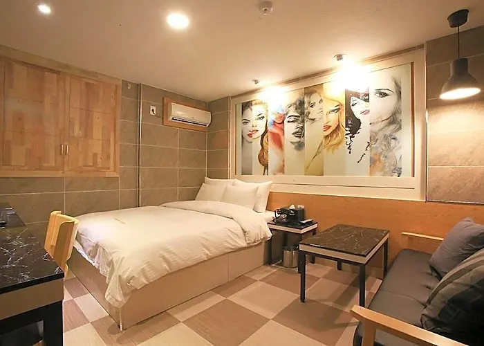 Shinchon Brown Dot Shinchon Branch Hotel 2*
