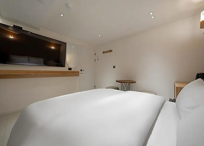 Shinchon Brown Dot Shinchon Branch Hotel 2*
