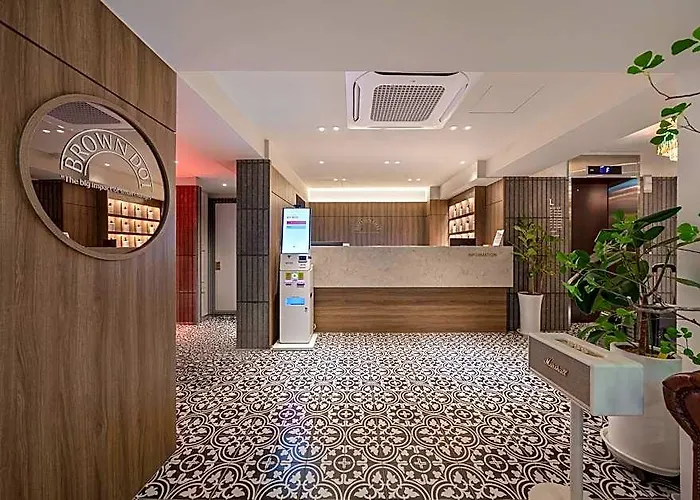 Shinchon Brown Dot Shinchon Branch 2*