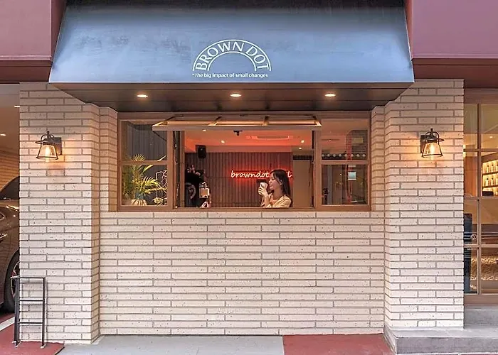 Shinchon Brown Dot Shinchon Branch 2*