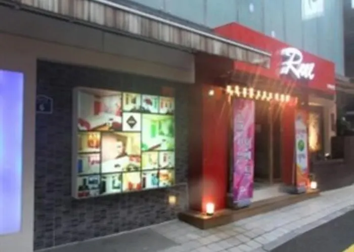 Shinchon Brown Dot Shinchon Branch